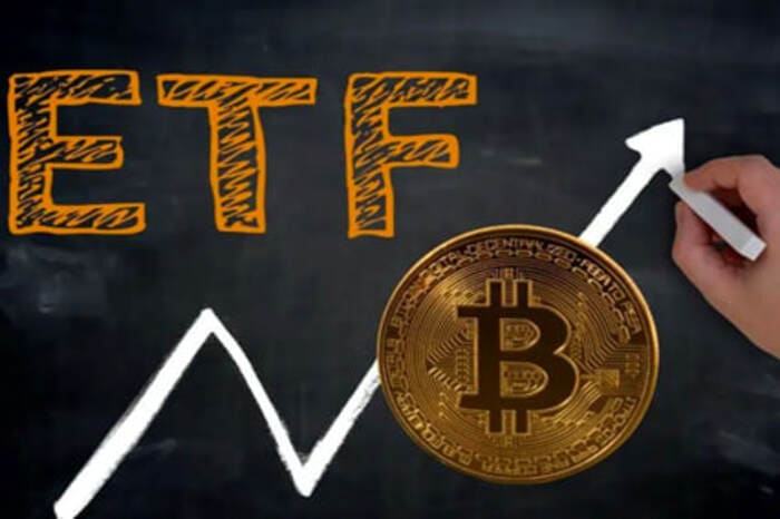 比特币周涨势暂停，贝莱德 ETF 迎来 35 天内最大资金流入