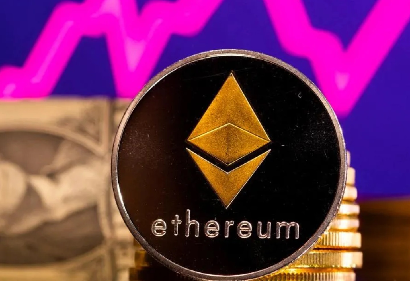 鲸鱼抛售、获利回吐导致 ETH 价格下跌